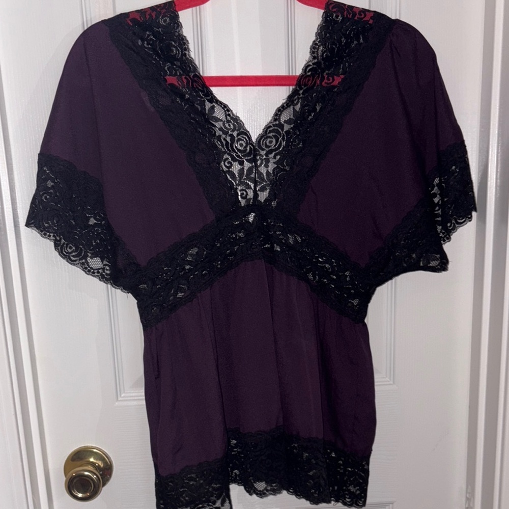 Purple Lace Trim Blouse - Picture 5 of 5